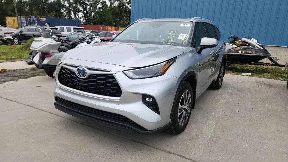 Toyota Highlander 2022 — пригін з США в Україну